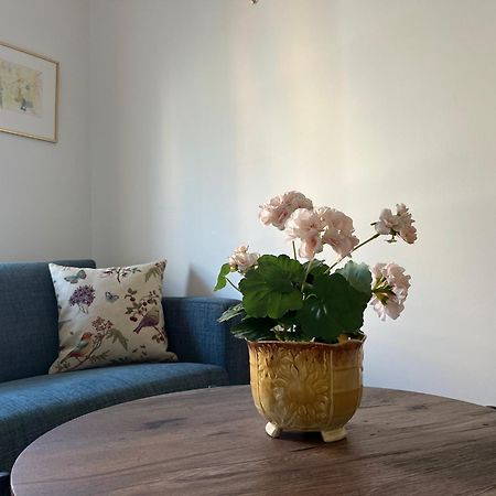 Ahusbrygga Apartment Hotel Екстериор снимка