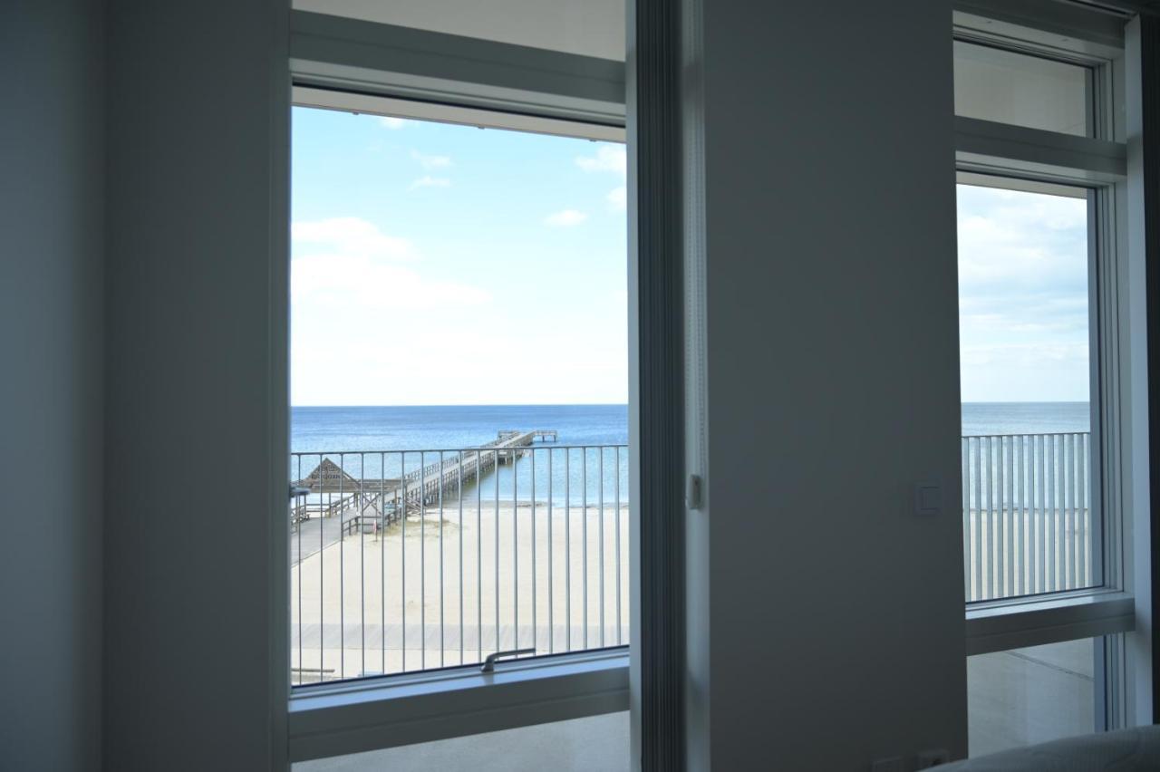 Ahusbrygga Apartment Hotel Екстериор снимка