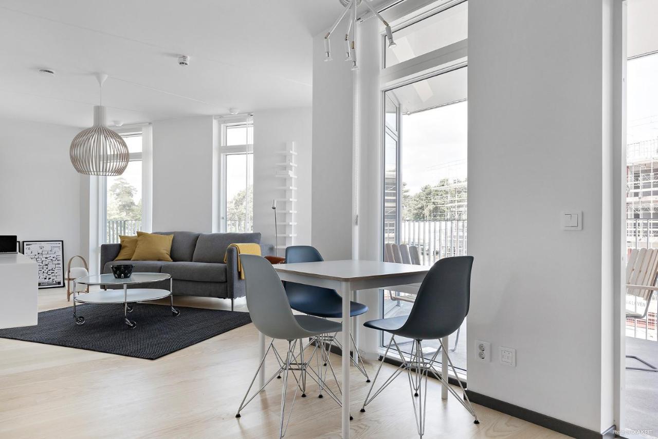 Ahusbrygga Apartment Hotel Екстериор снимка