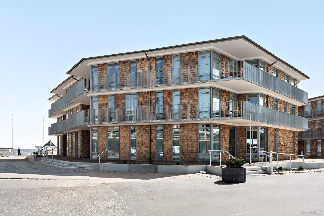 Ahusbrygga Apartment Hotel Екстериор снимка