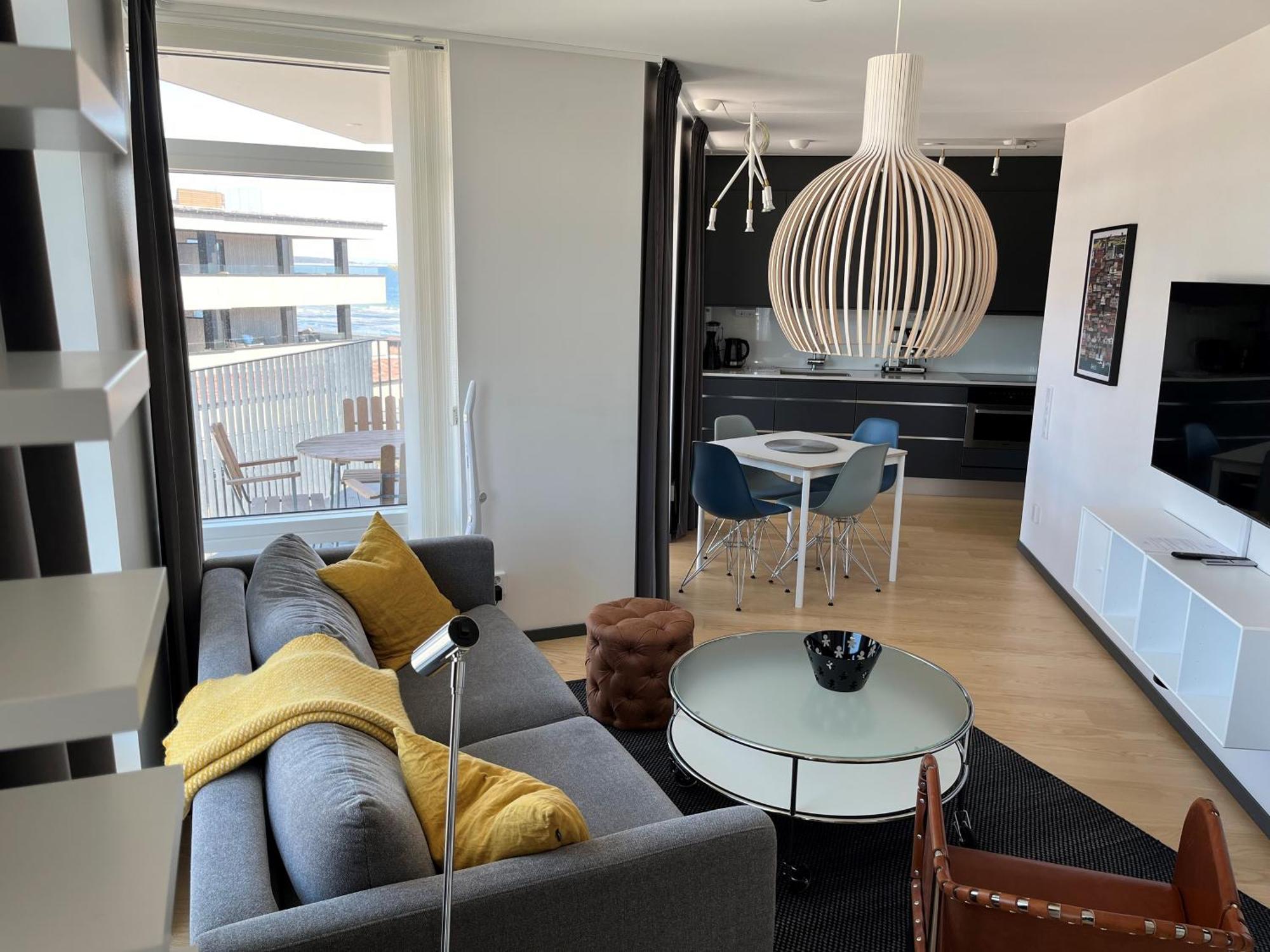 Ahusbrygga Apartment Hotel Екстериор снимка